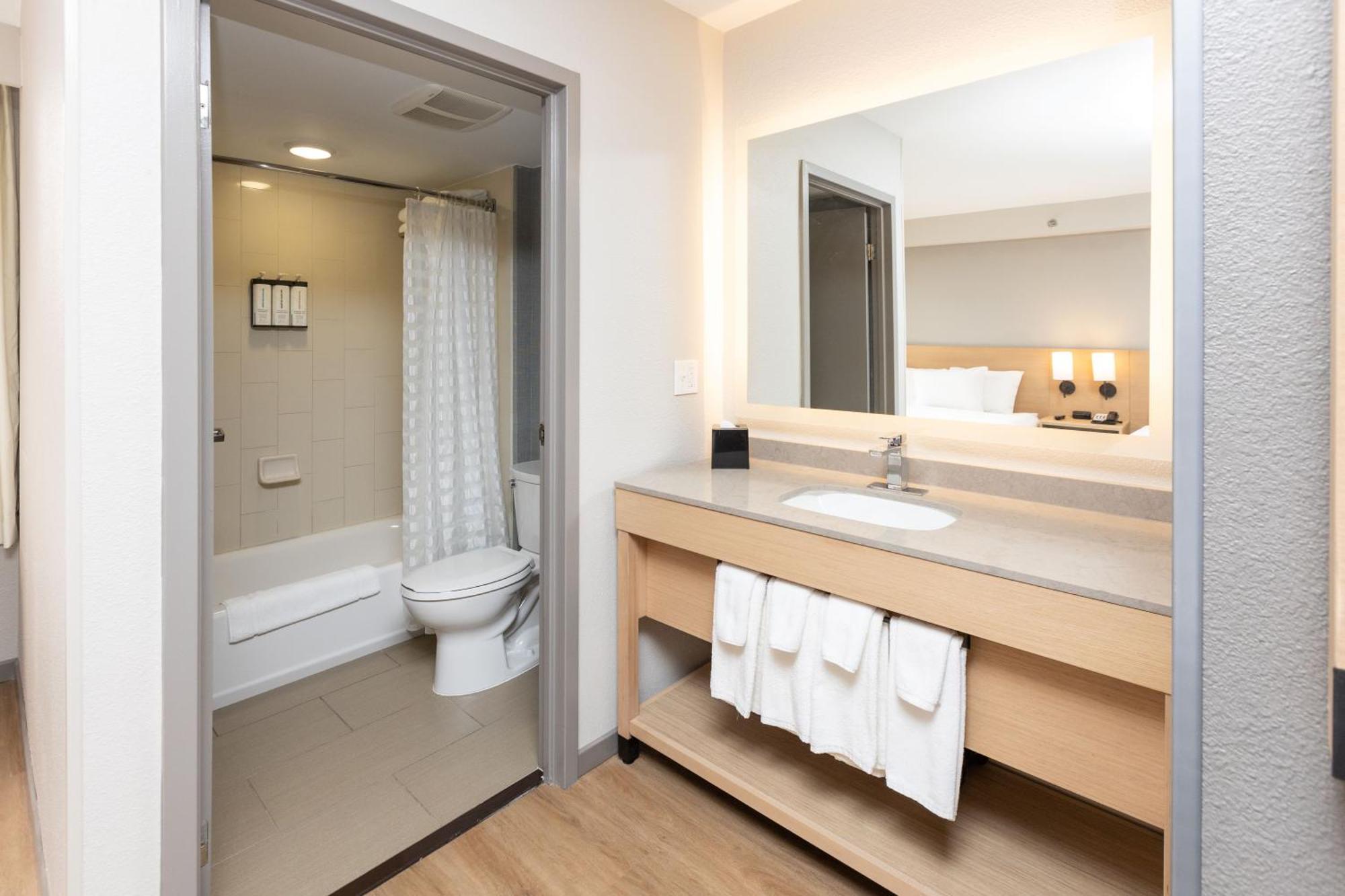 Hyatt Place Charlotte Arrowood Eksteriør billede